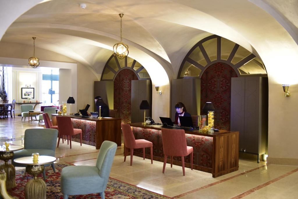 Pousada de Lisboa - Small Luxury Hotels Of The World dining 2